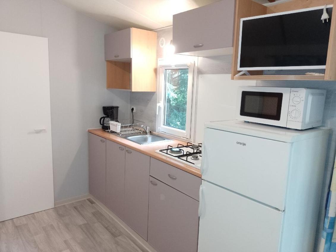 Camping Bonneval Jaujac ภายนอก รูปภาพ
